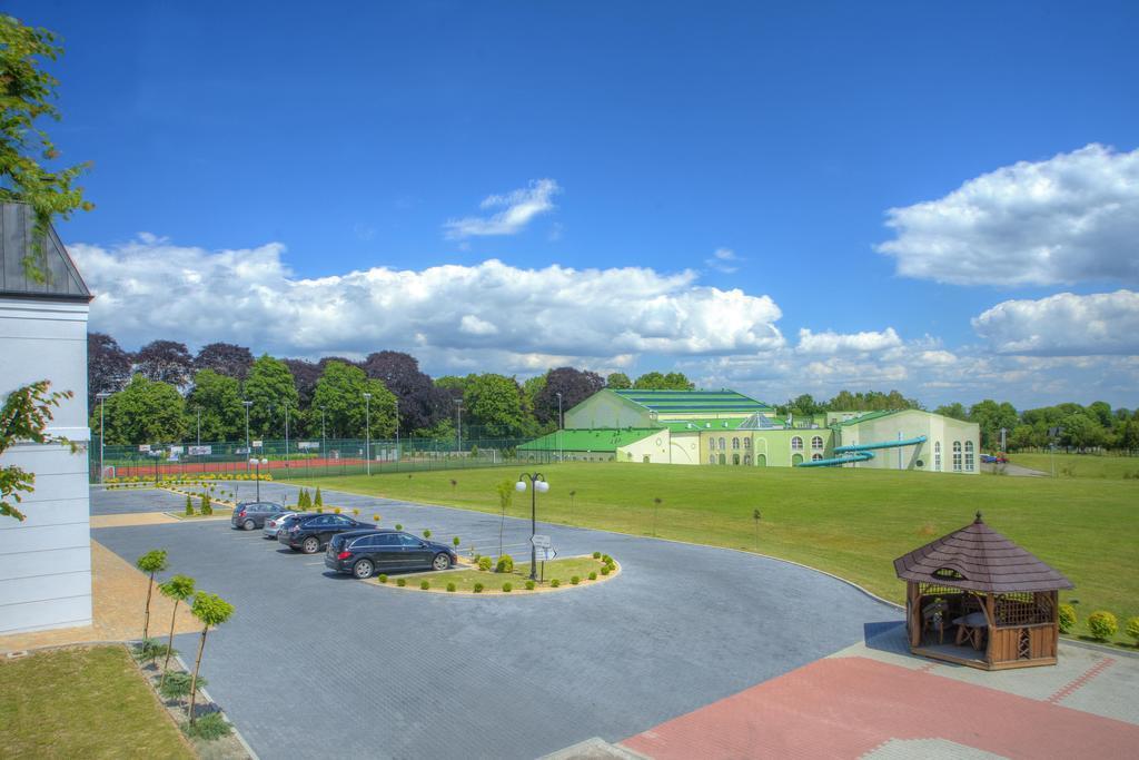 Hotel Lancut Exterior photo