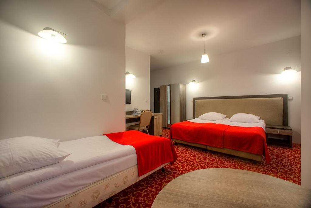 Hotel Lancut Room photo