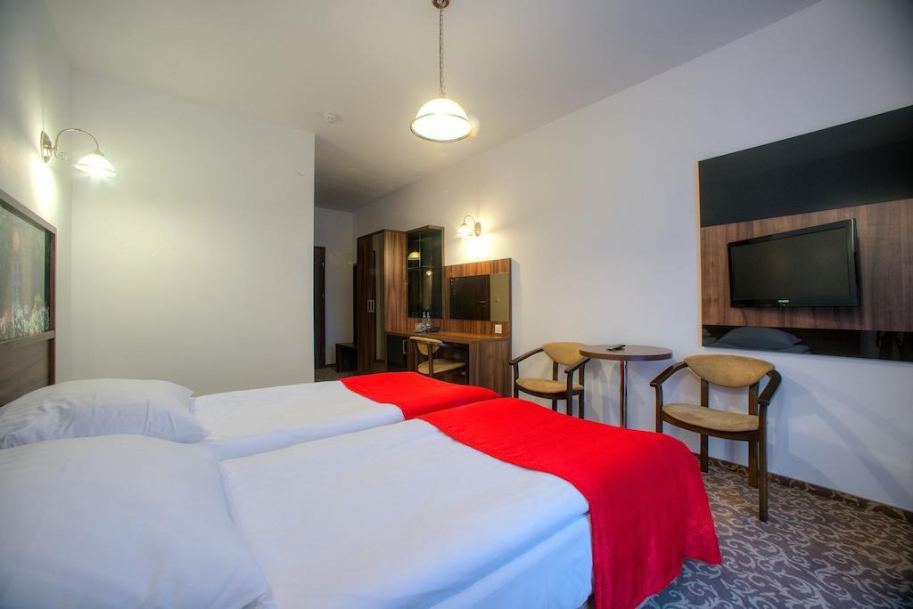Hotel Lancut Room photo
